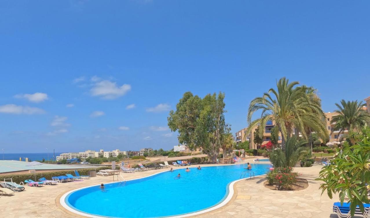 Timeless Cyprus Apartamento Pafos Exterior foto