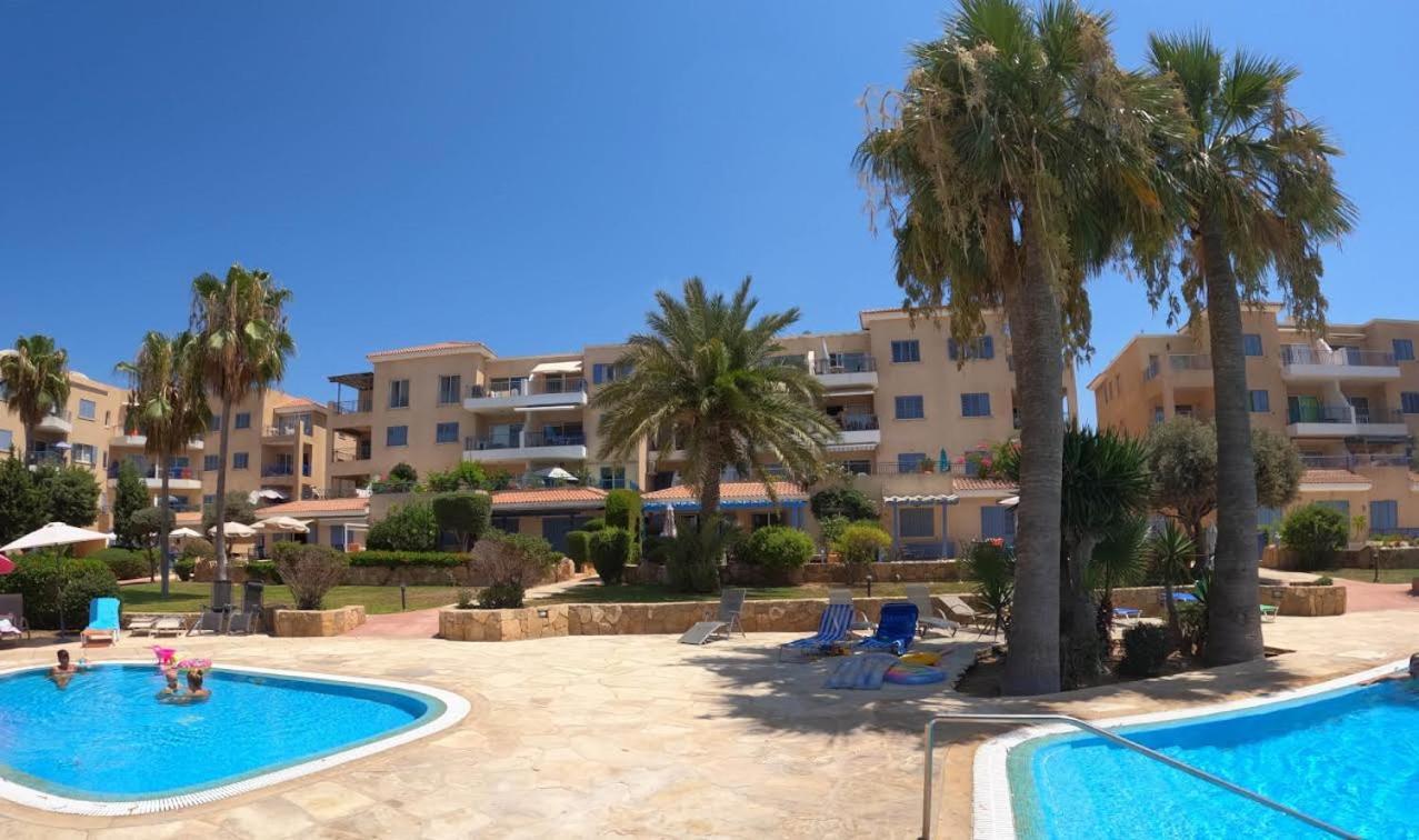 Timeless Cyprus Apartamento Pafos Exterior foto